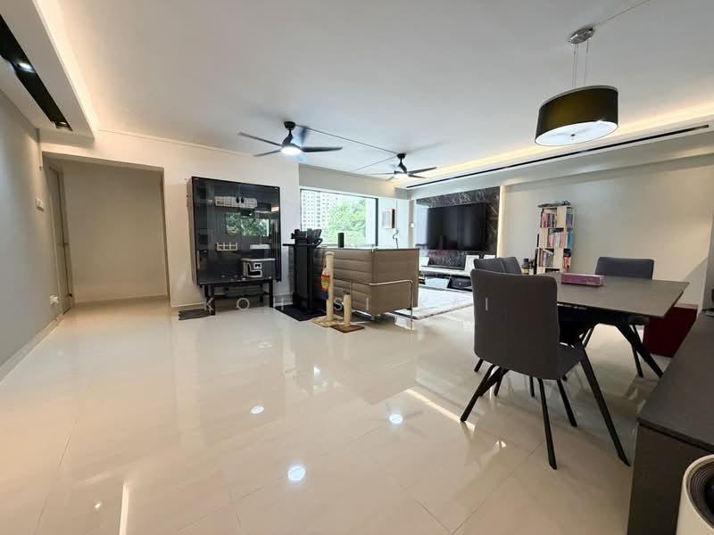 128 Rivervale Street, 128 Rivervale Street, 3 Bedrooms, 1,292 sqft, HDB Flat For Sale, by KOH SI KAI, 500165848 - Living Room - PropertyGuru.com.sg