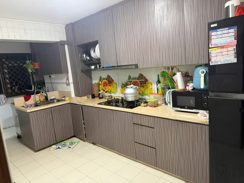 953 Jurong West Street 91, 953 Jurong West Street 91, 3 Bedrooms, 1,100 sqft, HDB Flat For Sale, by Mukesh D, 500165850 - Kitchen - PropertyGuru.com.sg
