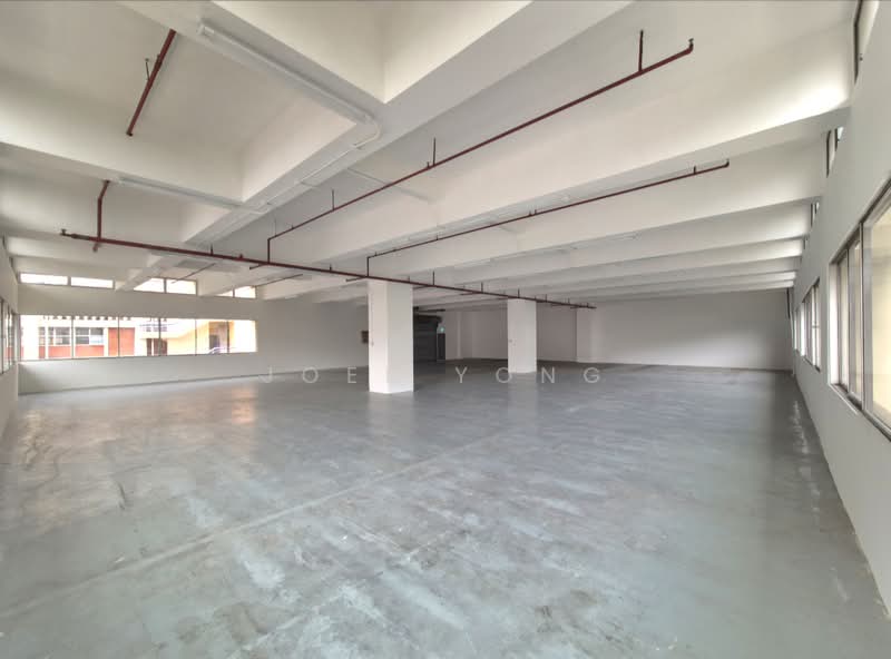 3 phase 100 amps; unit beside 2 goods lifts!, macpherson vicinity!, 5,081 sqft, Light Industrial (B1) For Rent, by Joel Yong, 500165853 - CommercialGuru.com.sg