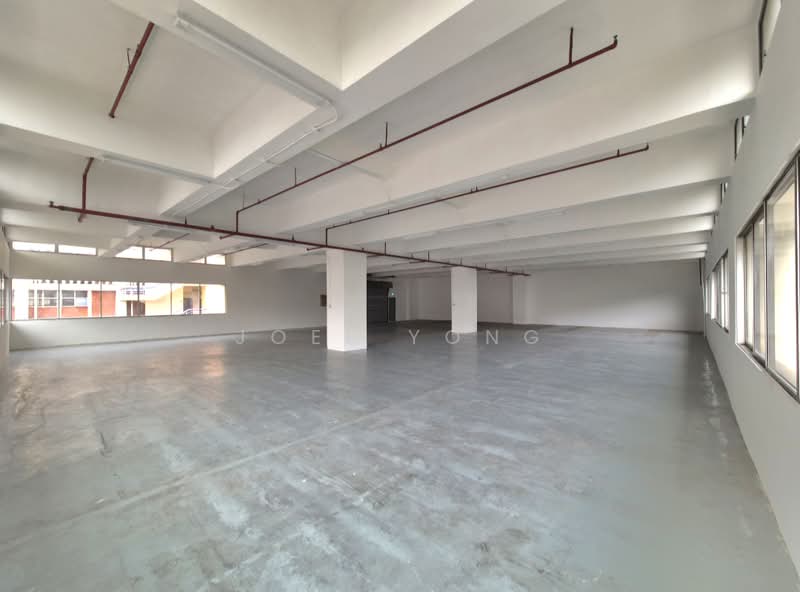 3 phase 100 amps; unit beside 2 goods lifts!, macpherson vicinity!, 5,081 sqft, Light Industrial (B1) For Rent, by Joel Yong, 500165853 - CommercialGuru.com.sg