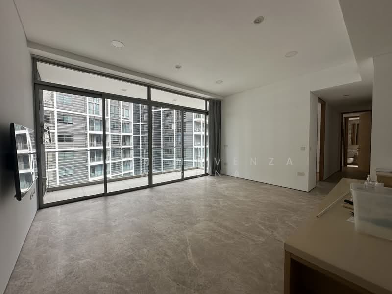 The Laurels @ Cairnhill Road, 40 Cairnhill Road, 3 Bedrooms, 1,281 sqft, Condominium For Rent, by Joan Navenza Wiguna, 500165855 - Living Room - PropertyGuru.com.sg