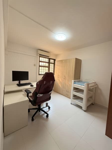 13 Lorong 7 Toa Payoh, 13 Lorong 7 Toa Payoh, 2 Bedrooms, 710 sqft, HDB Flat For Sale, by Jeff Tey, 500165856 - Study - PropertyGuru.com.sg