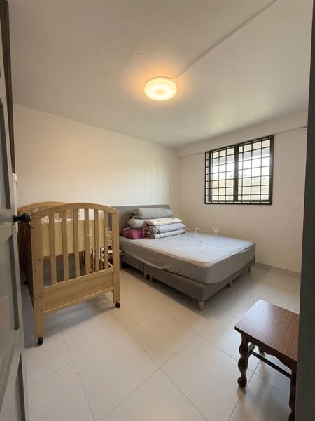 13 Lorong 7 Toa Payoh, 13 Lorong 7 Toa Payoh, 2 Bedrooms, 710 sqft, HDB Flat For Sale, by Jeff Tey, 500165856 - Bedroom - PropertyGuru.com.sg