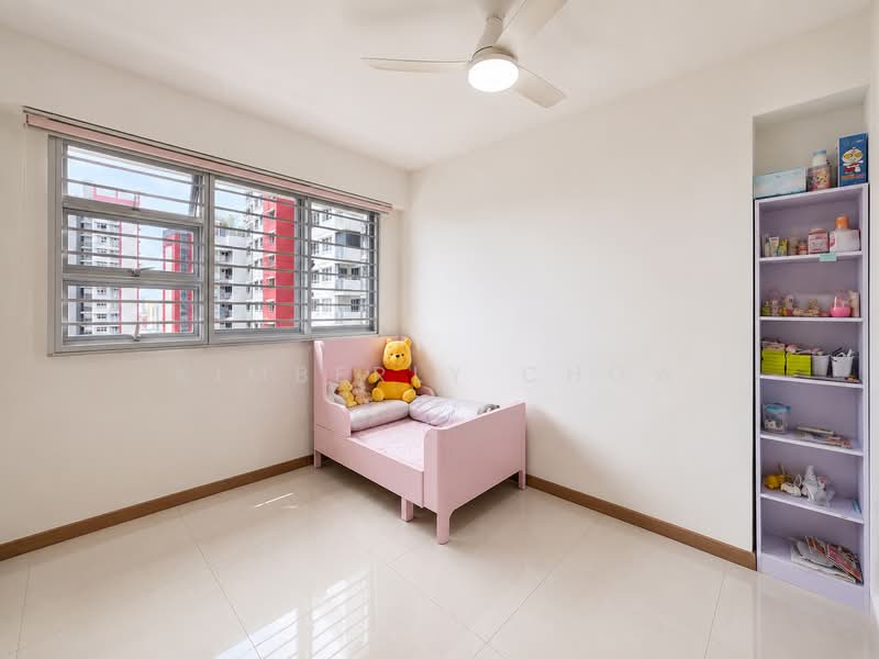 228B Ang Mo Kio Street 23, 228B Ang Mo Kio Street 23, 3 Bedrooms, 1,216 sqft, HDB Flat For Sale, by Kimberly Chow, 500165858 - Bedroom - PropertyGuru.com.sg