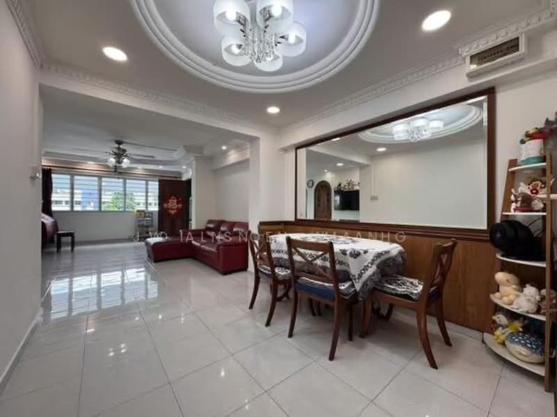352 Choa Chu Kang Central, 352 Choa Chu Kang Central, 3 Bedrooms, 1,130 sqft, HDB Flat For Sale, by Wilson Mah, 500165861 - Living Room - PropertyGuru.com.sg