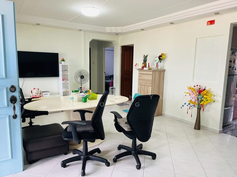 645 Woodlands Ring Road, 645 Woodlands Ring Road, 3 Bedrooms, 1,087 sqft, HDB Flat For Sale, by James Poh Yuan Loong, 500165866 - Living Room - PropertyGuru.com.sg