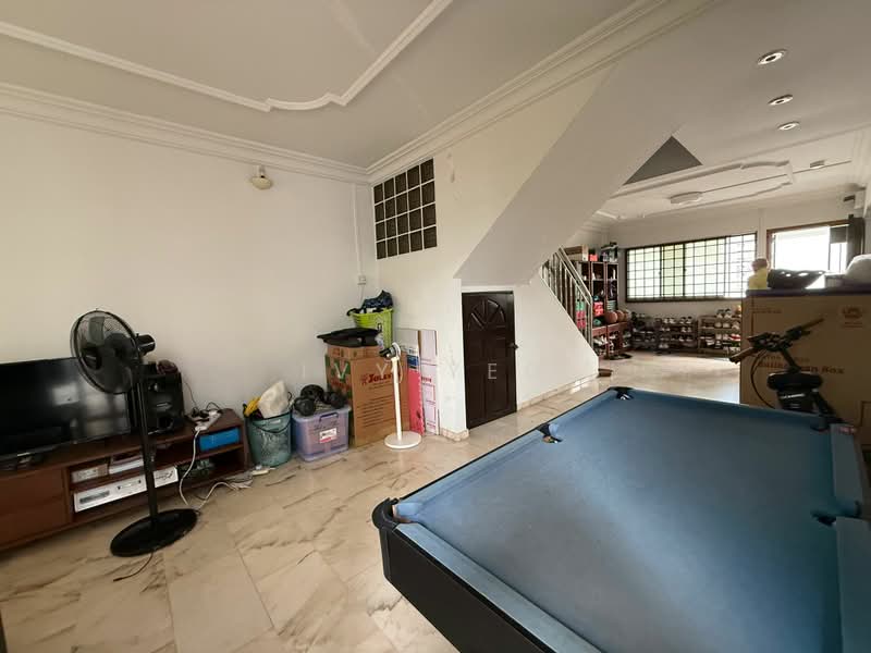 204 Choa Chu Kang Avenue 1, 204 Choa Chu Kang Avenue 1, 4 Bedrooms, 1,571 sqft, HDB Flat For Sale, by Ivy Yeo, 500165867 - Living Room - PropertyGuru.com.sg