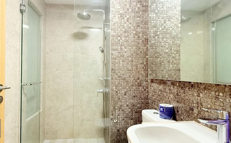 La Fiesta, 54 Sengkang Square, Studio, 250 sqft, Condominium For Rent, by Aina Lie 李艾娜, 500165872 - Bathroom - PropertyGuru.com.sg