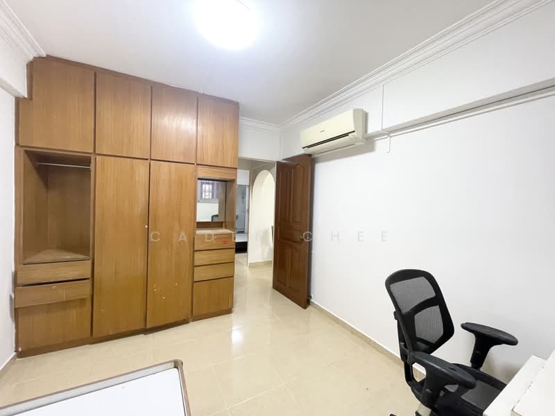 269 Tampines Street 21, 269 Tampines Street 21, 2 Bedrooms, 850 sqft, HDB Flat For Sale, by Caden Chee, 500165884 - Common Bedroom - PropertyGuru.com.sg