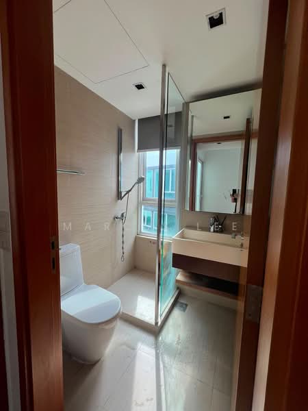 Cabana, 95 Sunrise Terrace, 4 Bedrooms, 3,122 sqft, Cluster House For Sale, by Marcus Lee, 500165885 - Bathroom - PropertyGuru.com.sg