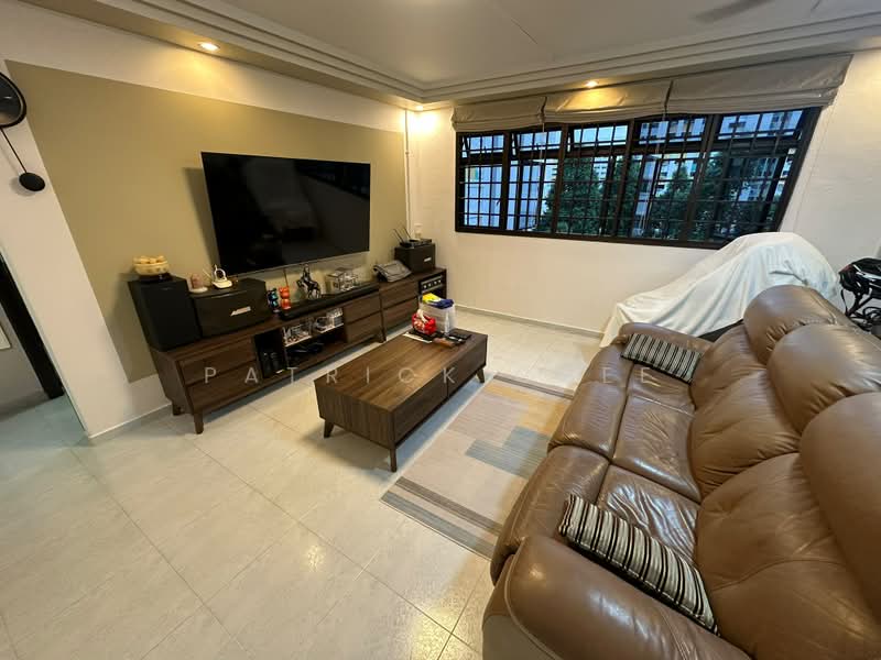 360 Bukit Batok Street 31, 360 Bukit Batok Street 31, 3 Bedrooms, 1,065 sqft, HDB Flat For Sale, by Patrick Chee, 500165889 - Living Room - PropertyGuru.com.sg