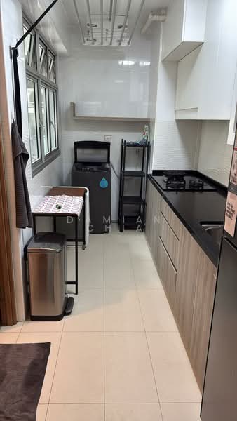 438B Bukit Batok West Avenue 8, 438B Bukit Batok West Avenue 8, 1 Bedroom, 506 sqft, HDB Flat For Sale, by Damian Chia, 500165892 - Kitchen - PropertyGuru.com.sg