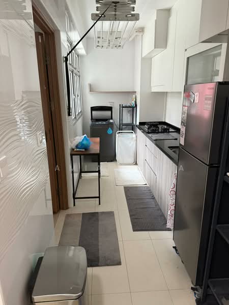 438B Bukit Batok West Avenue 8, 438B Bukit Batok West Avenue 8, 1 Bedroom, 506 sqft, HDB Flat For Sale, by Damian Chia, 500165892 - Kitchen - PropertyGuru.com.sg