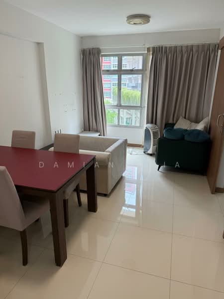 438B Bukit Batok West Avenue 8, 438B Bukit Batok West Avenue 8, 1 Bedroom, 506 sqft, HDB Flat For Sale, by Damian Chia, 500165892 - Living Room - PropertyGuru.com.sg