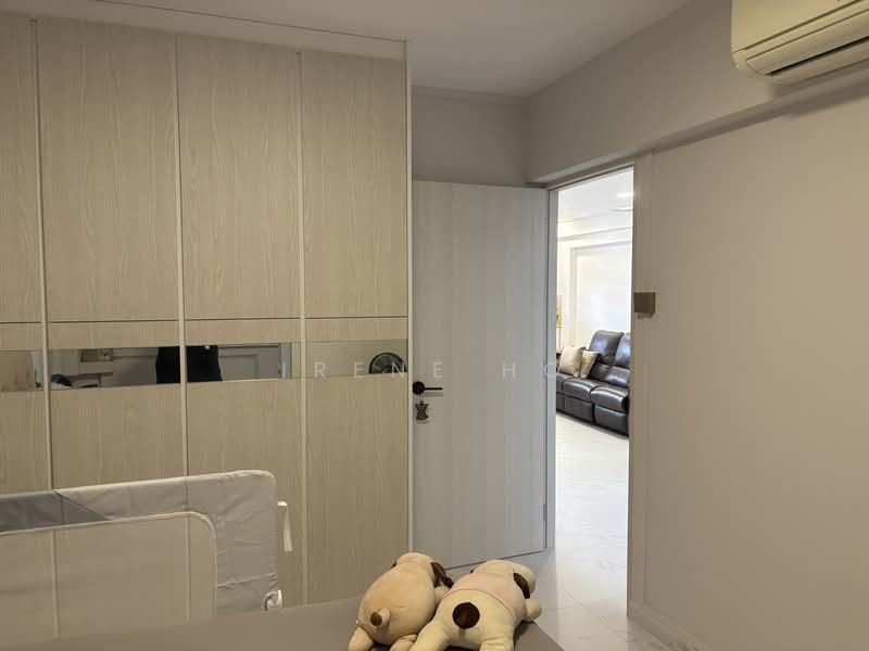 853 Tampines Street 83, 853 Tampines Street 83, 2 Bedrooms, 796 sqft, HDB Flat For Sale, by Irene Ho, 500165895 - Master room - PropertyGuru.com.sg