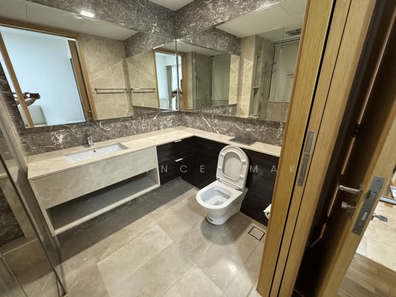 Commonwealth Towers, , 2 Bedrooms, 752 sqft, Condominium For Rent, by Spenncer Mak, 500165900 - Bathroom - PropertyGuru.com.sg