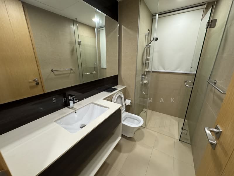 Commonwealth Towers, , 2 Bedrooms, 752 sqft, Condominium For Rent, by Spenncer Mak, 500165900 - Bathroom - PropertyGuru.com.sg