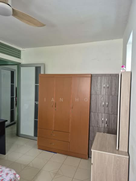 801 Tampines Avenue 4, 801 Tampines Avenue 4, Room Rental, 100 sqft, HDB Flat For Rent, by Ian Ho, 500165906 - Interior - PropertyGuru.com.sg