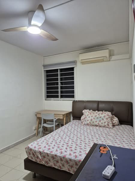 801 Tampines Avenue 4, 801 Tampines Avenue 4, Room Rental, 100 sqft, HDB Flat For Rent, by Ian Ho, 500165906 - Bedroom - PropertyGuru.com.sg