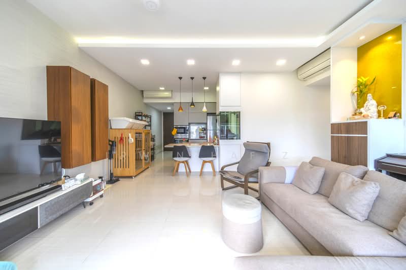D'Nest, 145 Pasir Ris Grove, 4 Bedrooms, 1,410 sqft, Condominium For Sale, by Irwin Hafiz, 500165910 - Living Room - PropertyGuru.com.sg