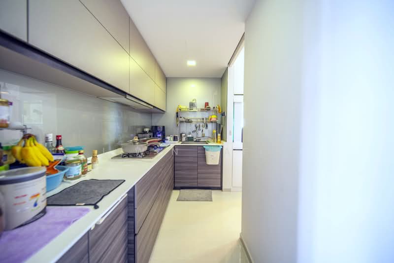 D'Nest, 145 Pasir Ris Grove, 4 Bedrooms, 1,410 sqft, Condominium For Sale, by Irwin Hafiz, 500165910 - Kitchen - PropertyGuru.com.sg