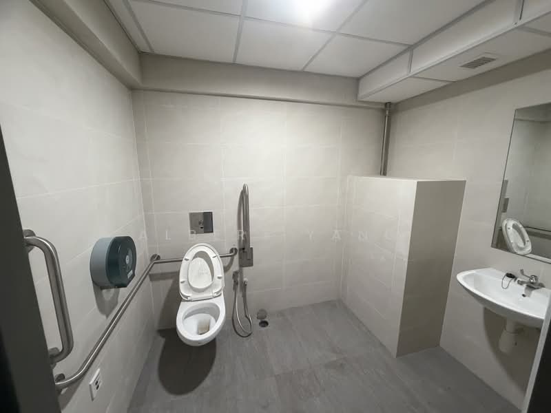 Food Ascent, 45 Tuas South Avenue 1, 2,562 sqft, Factory / Workshop (B2) For Rent, by Albert Yang, 500165917 - Bathroom - CommercialGuru.com.sg