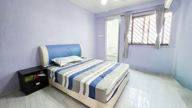 637 Hougang Avenue 8, 637 Hougang Avenue 8, 3 Bedrooms, 904 sqft, HDB Flat For Sale, by Jo Lim, 500165925 - Bedroom - PropertyGuru.com.sg