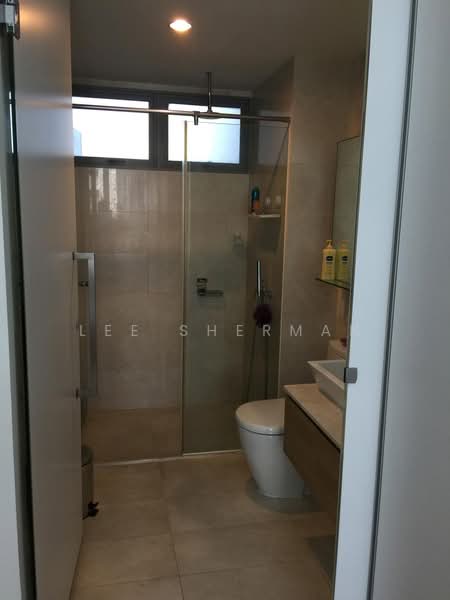 Centro Residences, 59 Ang Mo Kio Avenue 8, 2 Bedrooms, 818 sqft, Condominium For Sale, by Lee Sherman, 500165927 - Bathroom - PropertyGuru.com.sg
