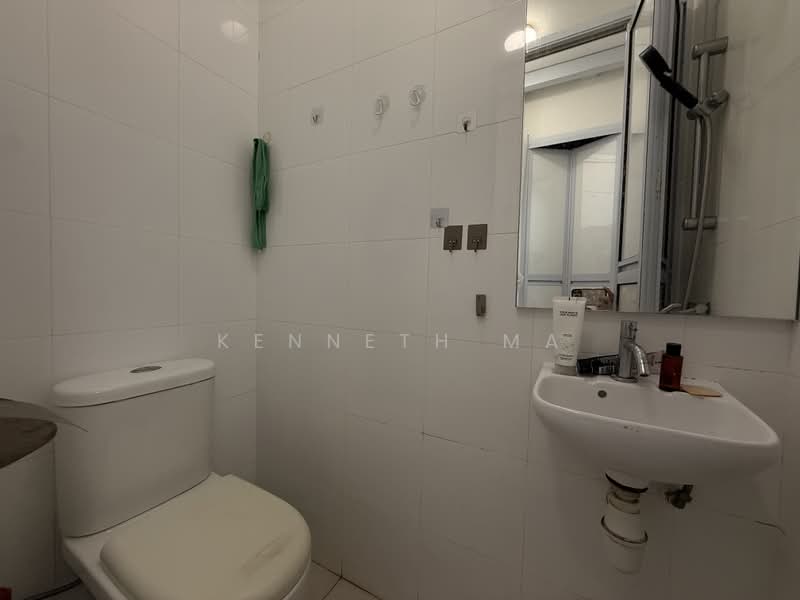 The Quinn, 9 Bartley Road, Room Rental, 130 sqft, Apartment For Rent, by Kenneth Ma, 500165930 - Bathroom - PropertyGuru.com.sg