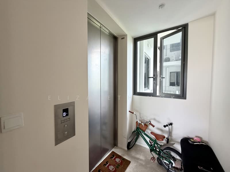 Clavon, 6 Clementi Avenue 1, 4 Bedrooms, 1,582 sqft, Condominium For Sale, by Elizabeth Mok, 500165931 - Private Lift Entrance - PropertyGuru.com.sg