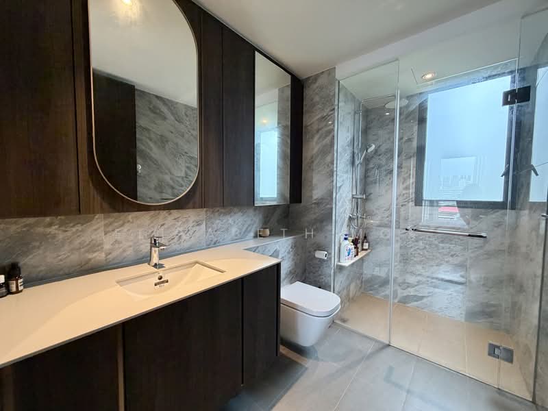 Clavon, 6 Clementi Avenue 1, 4 Bedrooms, 1,582 sqft, Condominium For Sale, by Elizabeth Mok, 500165931 - Master Bathroom - PropertyGuru.com.sg