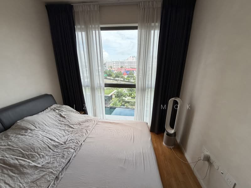 Clavon, 6 Clementi Avenue 1, 4 Bedrooms, 1,582 sqft, Condominium For Sale, by Elizabeth Mok, 500165931 - Master Bedroom pool view - PropertyGuru.com.sg