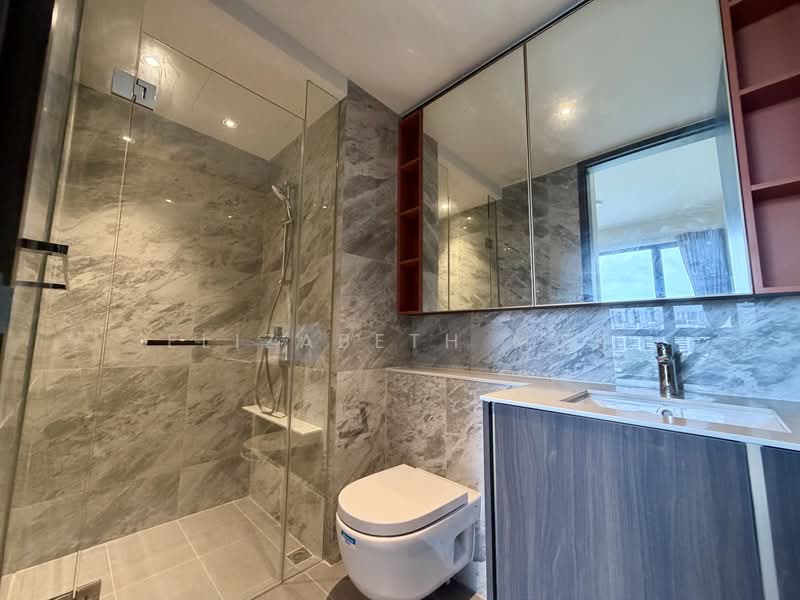 Clavon, 6 Clementi Avenue 1, 4 Bedrooms, 1,582 sqft, Condominium For Sale, by Elizabeth Mok, 500165931 - Junior Master Bathroom - PropertyGuru.com.sg