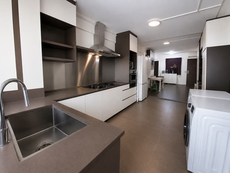 225 Serangoon Avenue 4, 225 Serangoon Avenue 4, 2 Bedrooms, 721 sqft, HDB Flat For Sale, by Ling ., 500165938 - Kitchen - PropertyGuru.com.sg