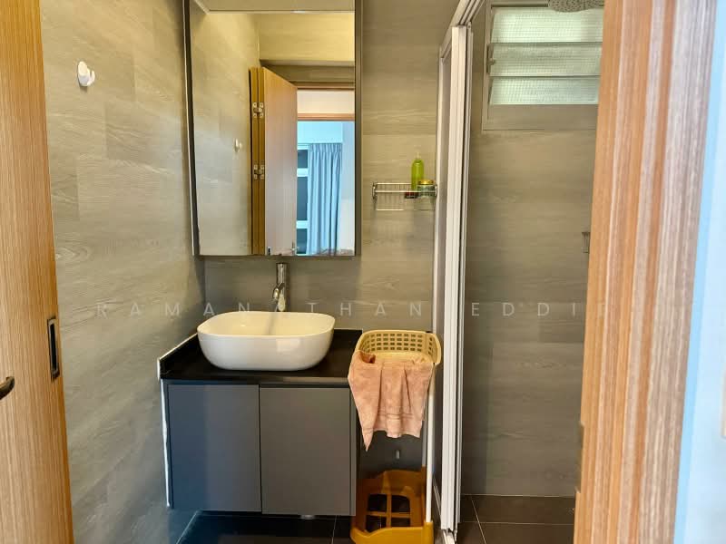 409B Northshore Drive, 409B Northshore Drive, 3 Bedrooms, 1,012 sqft, HDB Flat For Sale, by Ramanathan Eddie, 500165940 - Bathroom - PropertyGuru.com.sg