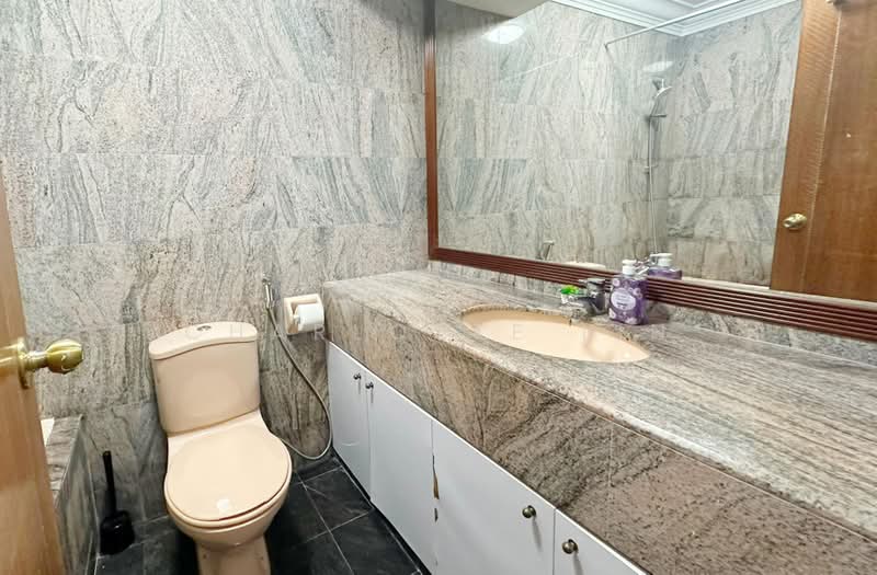 Le Hill, 46 Pasir Panjang Hill, Room Rental, 100 sqft, Condominium For Rent, by Charlotte Lin, 500165943 - Bathroom - PropertyGuru.com.sg