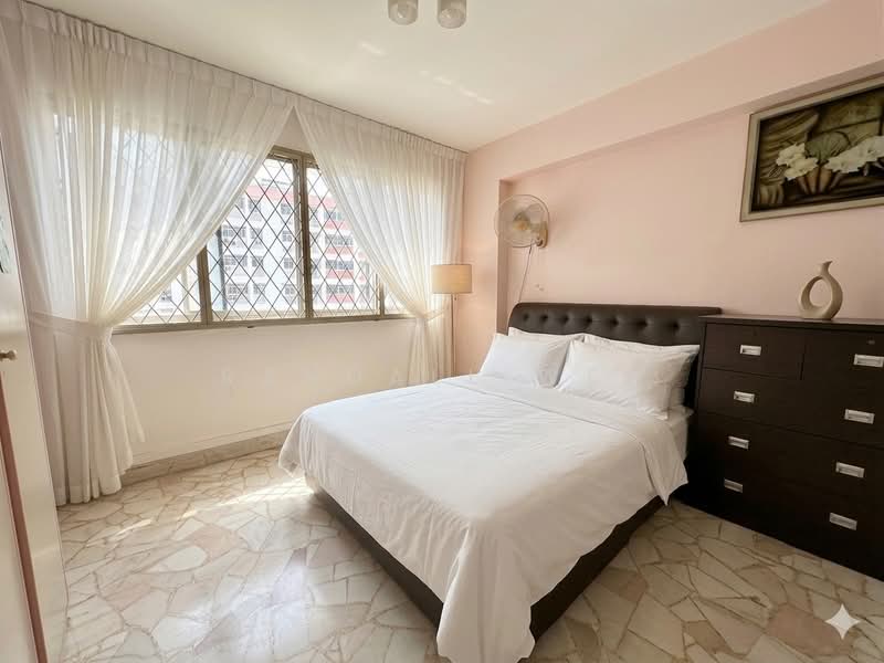 241 Bishan Street 22, 241 Bishan Street 22, 3 Bedrooms, 1,227 sqft, HDB Flat For Sale, by Randall Wee, 500165949 - Bedroom - PropertyGuru.com.sg