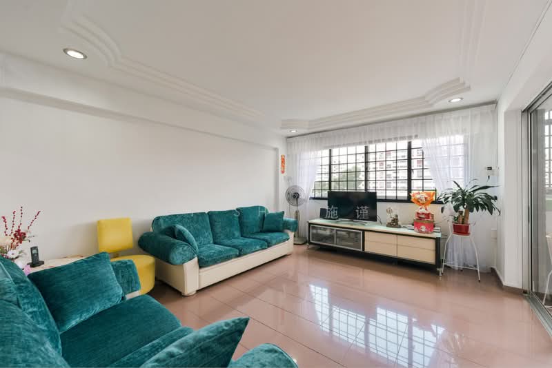 449 Hougang Avenue 10, 449 Hougang Avenue 10, 3 Bedrooms, 1,572 sqft, HDB Flat For Sale, by Joy Shi 施谨婉, 500165952 - Living Room - PropertyGuru.com.sg