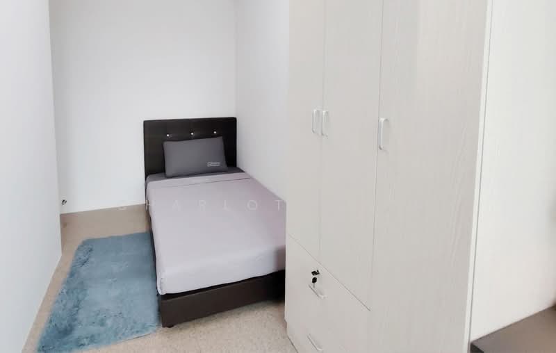 Queens, 10 Stirling Road, Room Rental, 100 sqft, Condominium For Rent, by Charlotte Lin, 500165958 - Room 3 - PropertyGuru.com.sg