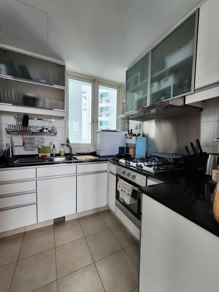 Cote D'Azur, 60 Marine Parade Road, 2 Bedrooms, 1,152 sqft, Condominium For Rent, by Sim Seng, 500165964 - Kitchen - PropertyGuru.com.sg