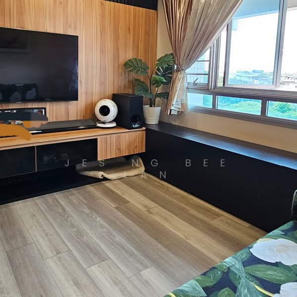 988A Buangkok Green, 988A Buangkok Green, 3 Bedrooms, 1,001 sqft, HDB Flat For Sale, by Jes Ng Bee Lan, 500165967 - Living Room - PropertyGuru.com.sg