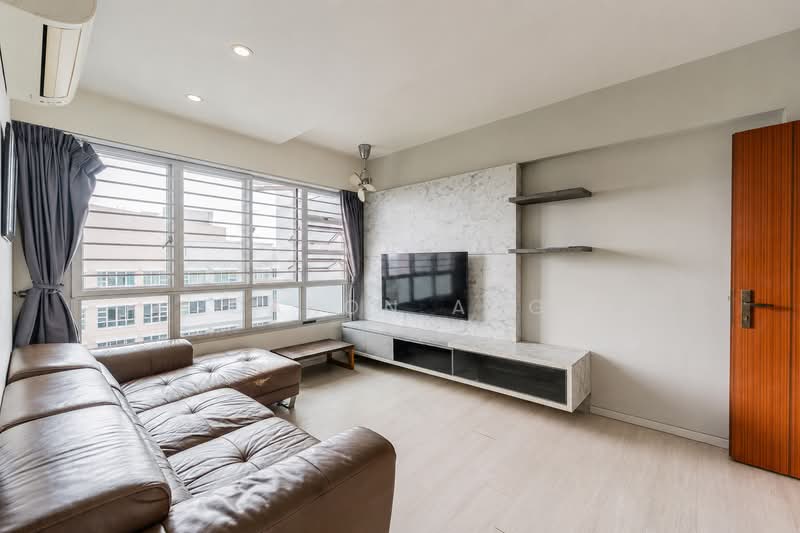217B Boon Lay View, 217B Boon Lay Avenue, 3 Bedrooms, 1,012 sqft, HDB Flat For Sale, by Daron Ang, 500165969 - Living Room - #PropertyPartners - PropertyGuru.com.sg