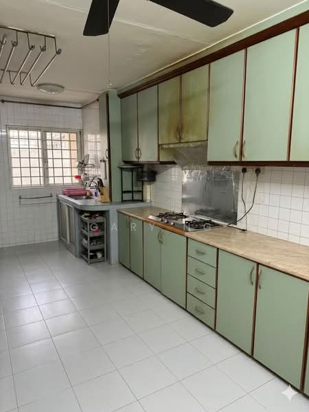 528 Hougang Avenue 6, 528 Hougang Avenue 6, 2 Bedrooms, 797 sqft, HDB Flat For Sale, by Gary Ng, 500165973 - Kitchen - PropertyGuru.com.sg
