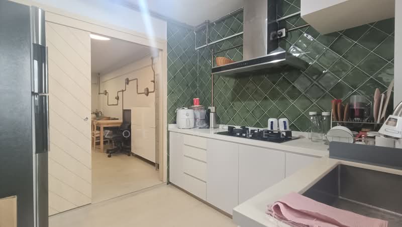 57 New Upper Changi Road, 57 New Upper Changi Road, Bedok / Upper East Coast, Room Rental, 107 sqft, HDB Flat For Rent, by Zoe Joy Lee, 500165974 - Kitchen - PropertyGuru.com.sg