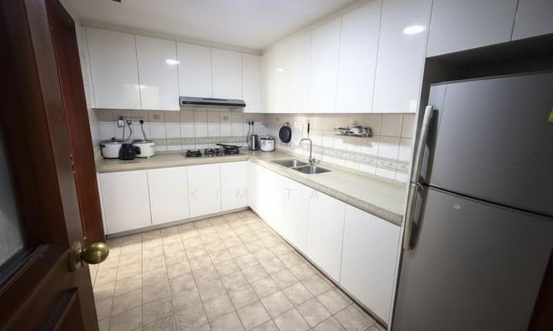Aston Mansions, 3 Lorong 42 Geylang, 3 Bedrooms, 1,227 sqft, Apartment For Sale, by Kim Tan, 500165986 - Kitchen - PropertyGuru.com.sg