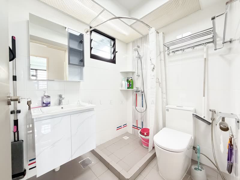 462A Blossom Spring @ Yishun, 462A Yishun Avenue 6, Room Rental, 100 sqft, HDB Flat For Rent, by Janlex Tan, 500165988 - Bathroom - PropertyGuru.com.sg