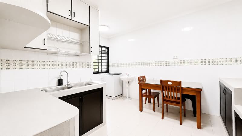 345 Choa Chu Kang Loop, 345 Choa Chu Kang Loop, 4 Bedrooms, 1,432 sqft, HDB Flat For Sale, by Jae Chin, 500165989 - Kitchen - PropertyGuru.com.sg