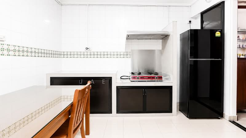 345 Choa Chu Kang Loop, 345 Choa Chu Kang Loop, 4 Bedrooms, 1,432 sqft, HDB Flat For Sale, by Jae Chin, 500165989 - Kitchen - PropertyGuru.com.sg