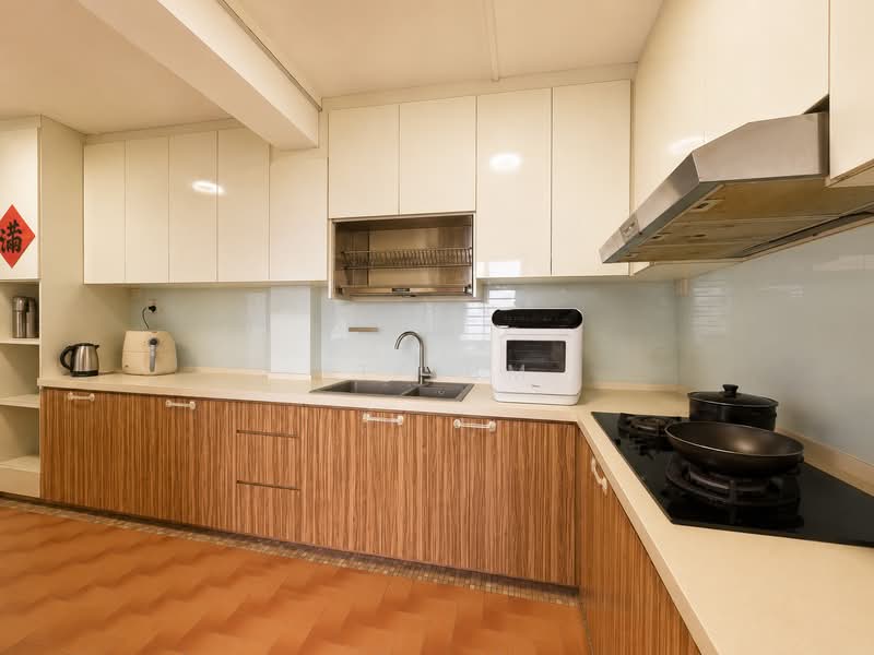 37 Telok Blangah Rise, 37 Telok Blangah Rise, 3 Bedrooms, 1,259 sqft, HDB Flat For Sale, by TT Lum, 500165991 - Kitchen - PropertyGuru.com.sg