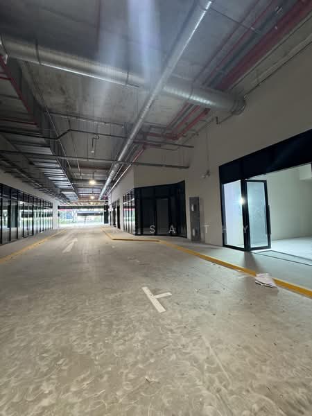 Stellar @ Tampines, 12 Tampines North Drive 4, 1,841 sqft, Factory / Workshop (B2) For Rent, by Theresa THY, 500165997 - Corridor - CommercialGuru.com.sg